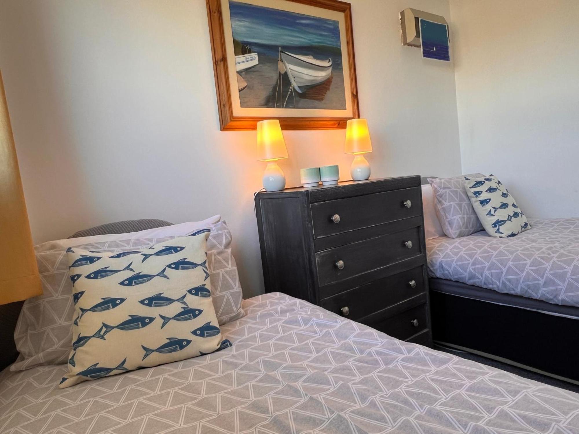 'Blue Sky' 2 Bedroom Enclosed Garden Parking Wifi Pentraeth Luaran gambar